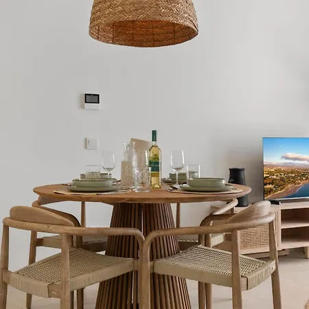 Casa Good Living - 50 Meters From * Estepona